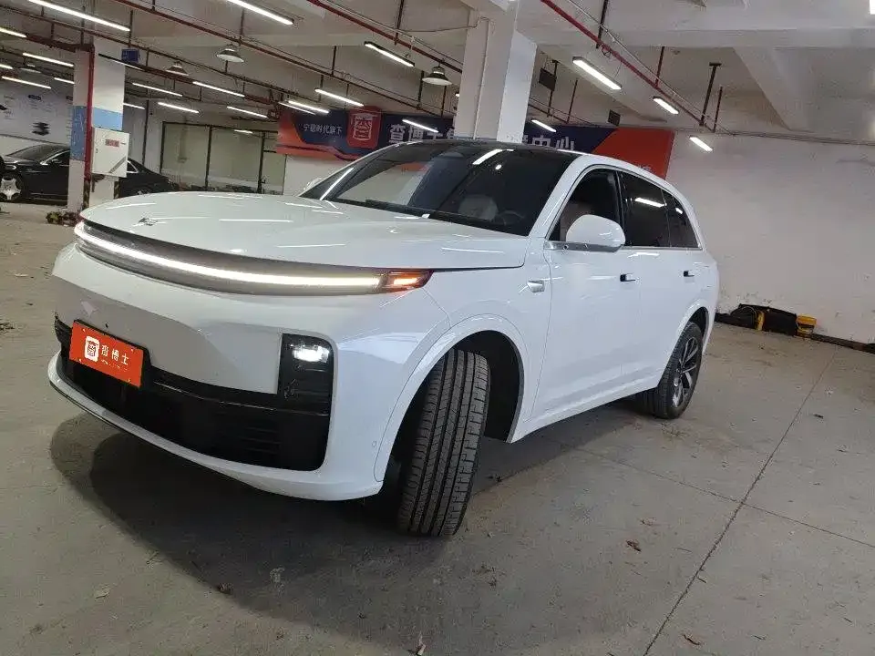 Li Auto L7 — фото 1