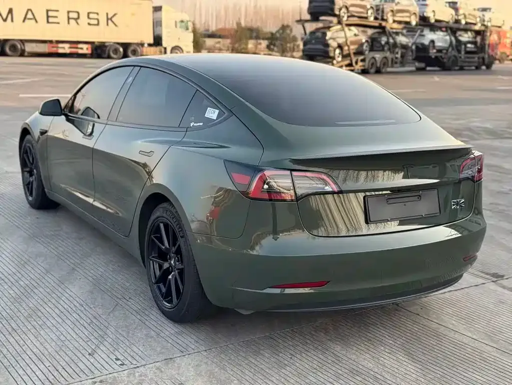 Tesla Model 3 — фото 6