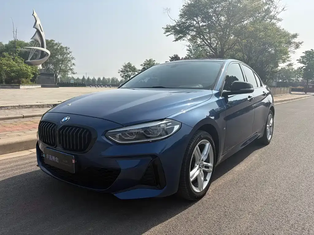 BMW 1 Series — фото 1