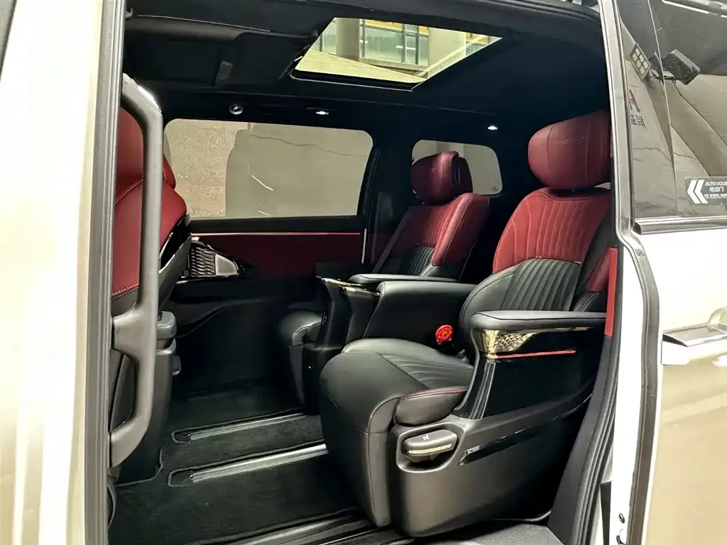 GAC Motor Trumpchi M8 — фото 3