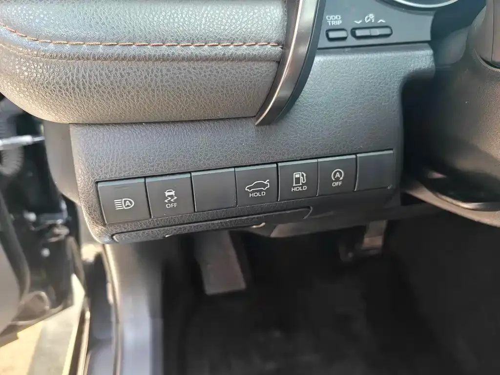 Toyota Camry 2023 из CN, фото 8