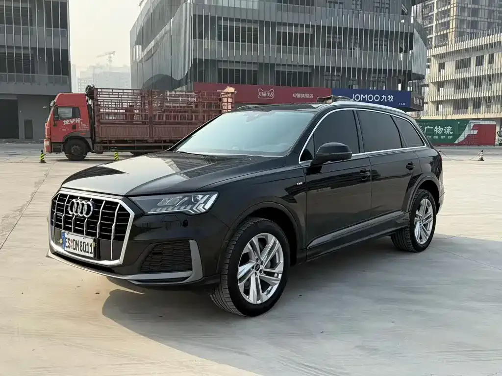 Audi Q7 — фото 5