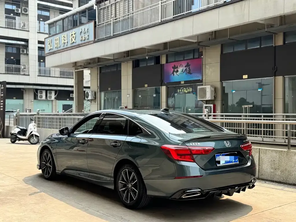 Honda Inspire — фото 10