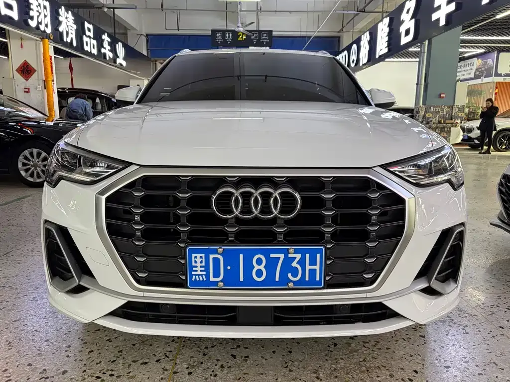 Audi Q3 — фото 5