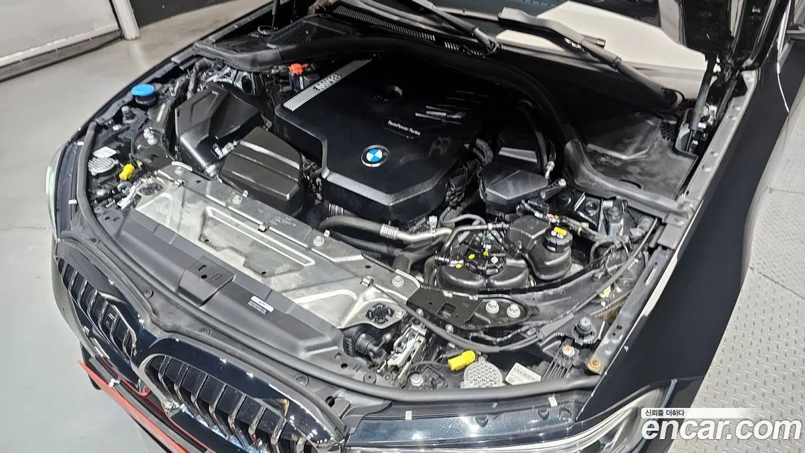BMW 3-Series 2022 из KR, фото 10