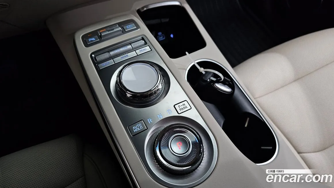 Genesis GV70 — фото 10