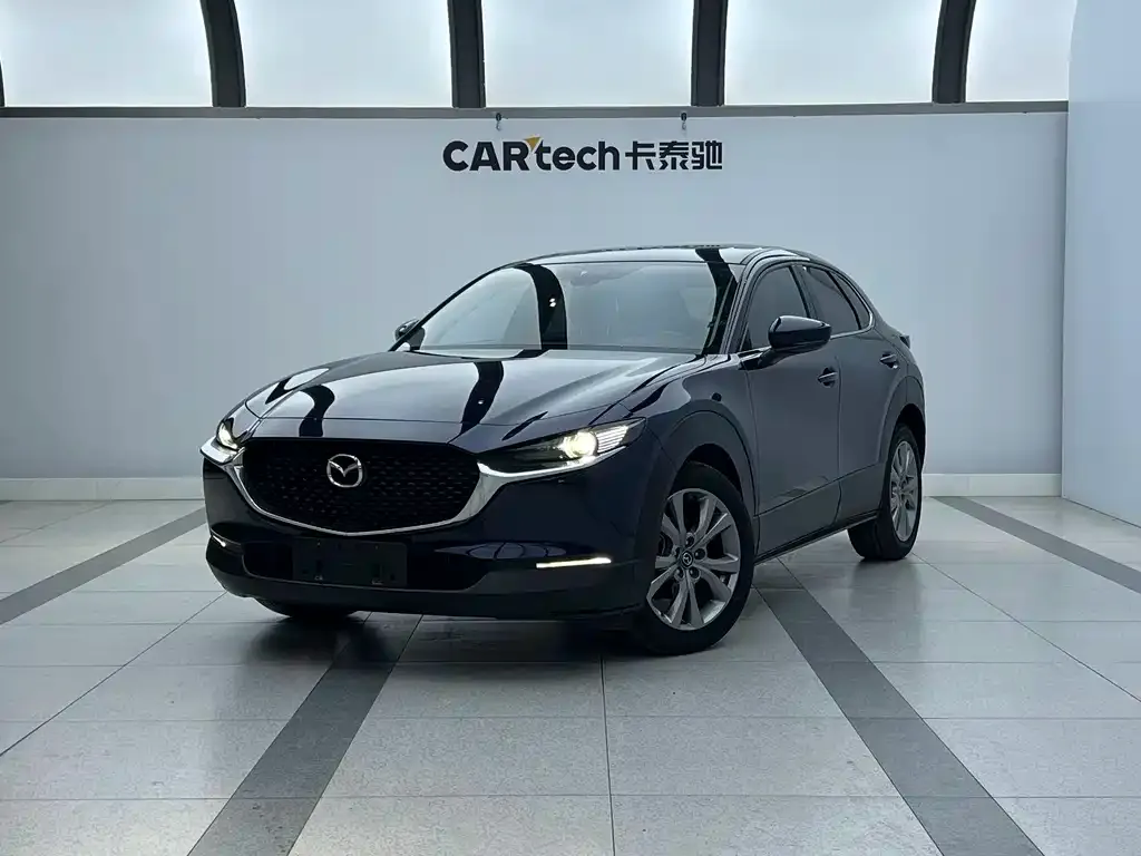 Mazda CX-30 — фото 1