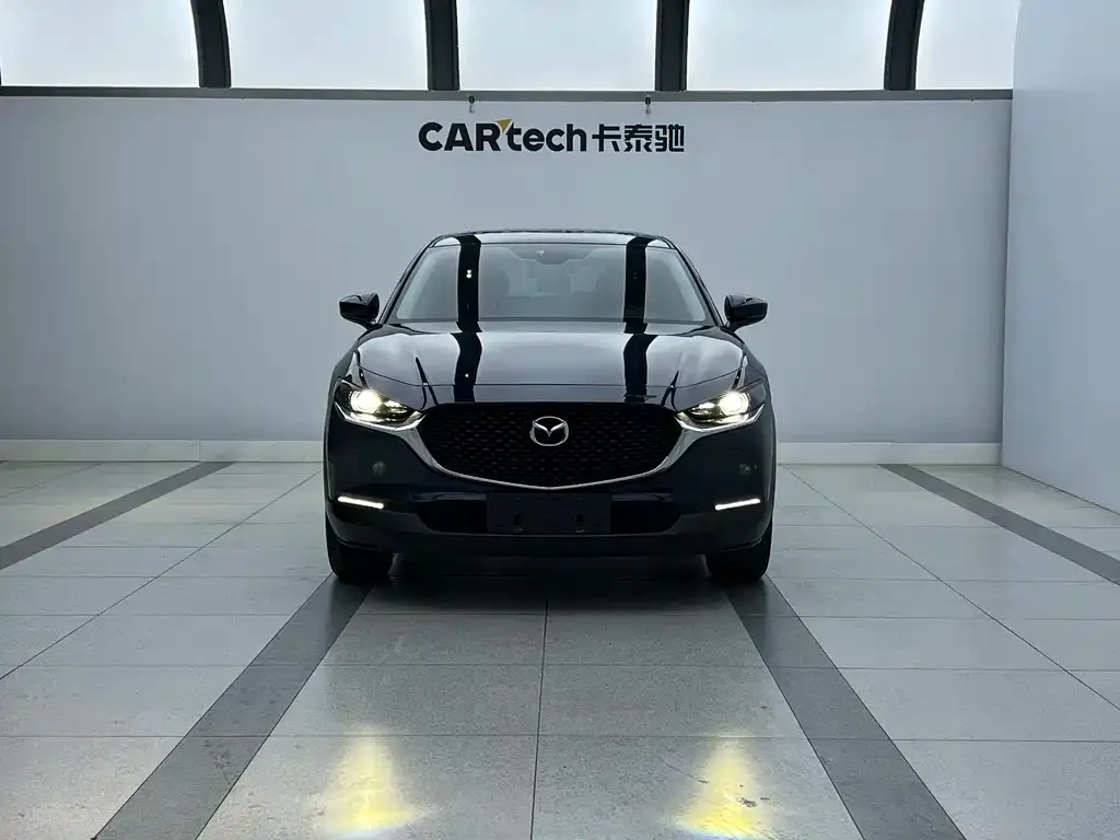 Mazda CX-30 — фото 2