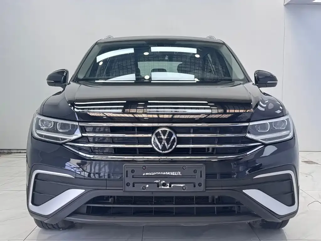 Volkswagen Tiguan L 2022 из CN, фото 6