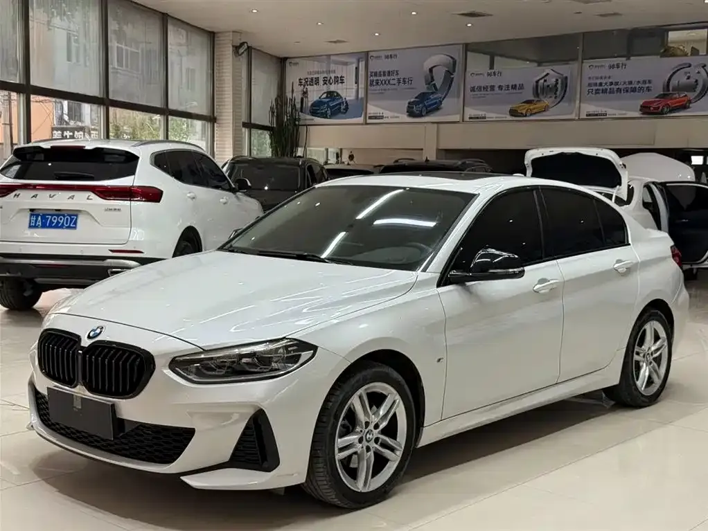 BMW 1 Series — фото 1