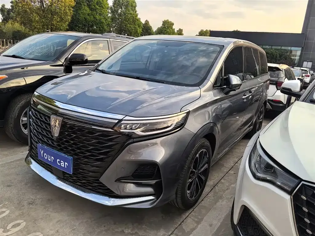 Roewe iMAX8