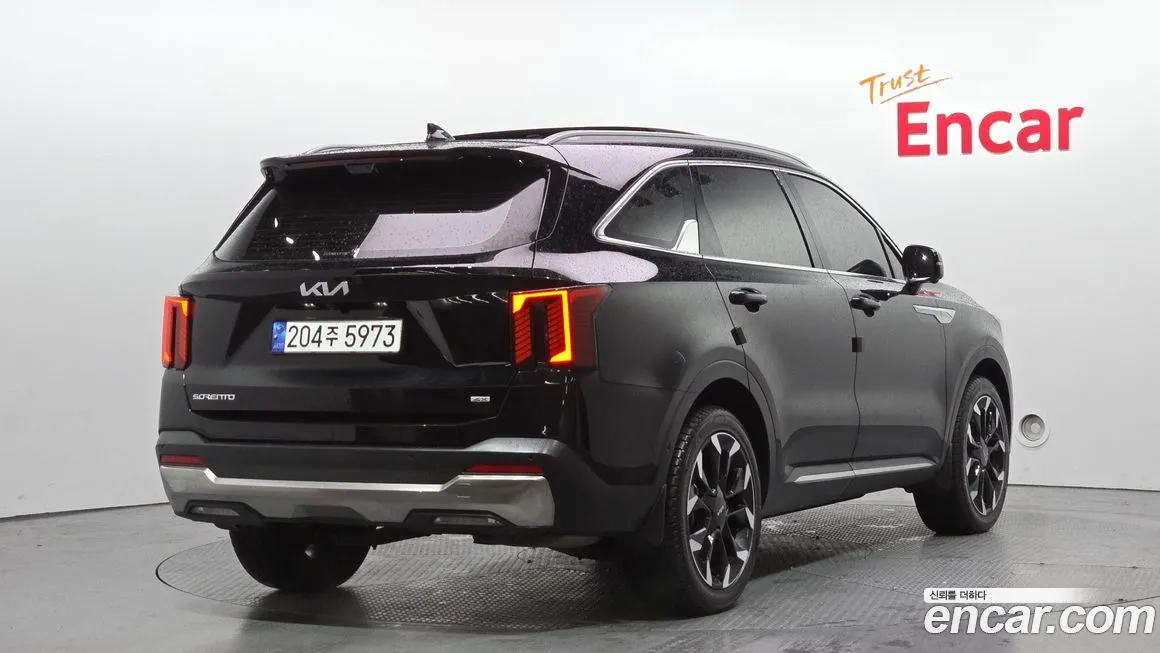 Kia Sorento — фото 10