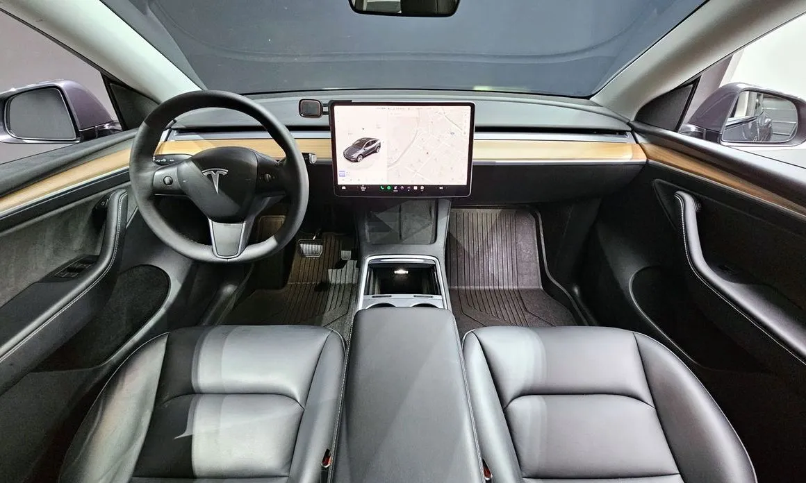 Tesla Model Y — фото 9