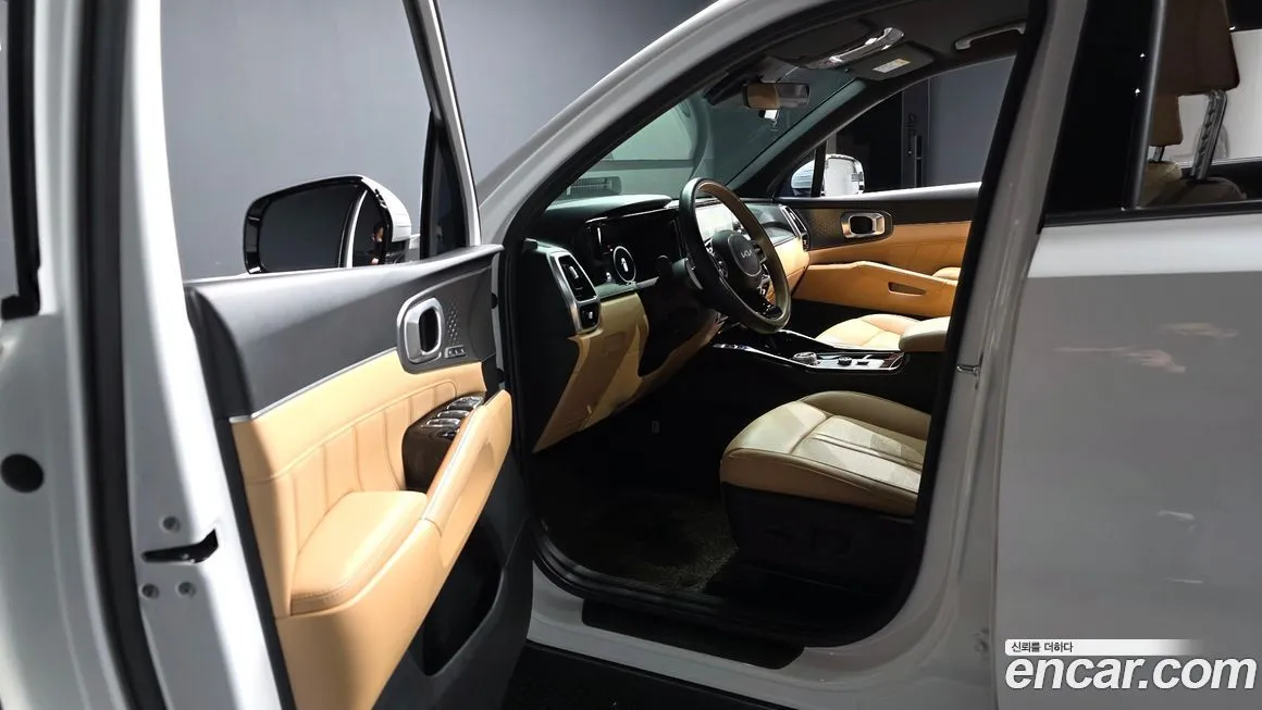 Kia Sorento — фото 7