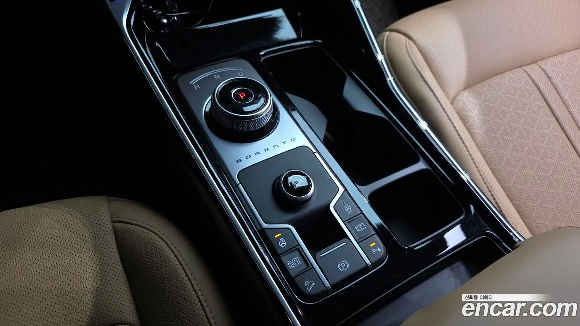 Kia Sorento — фото 9