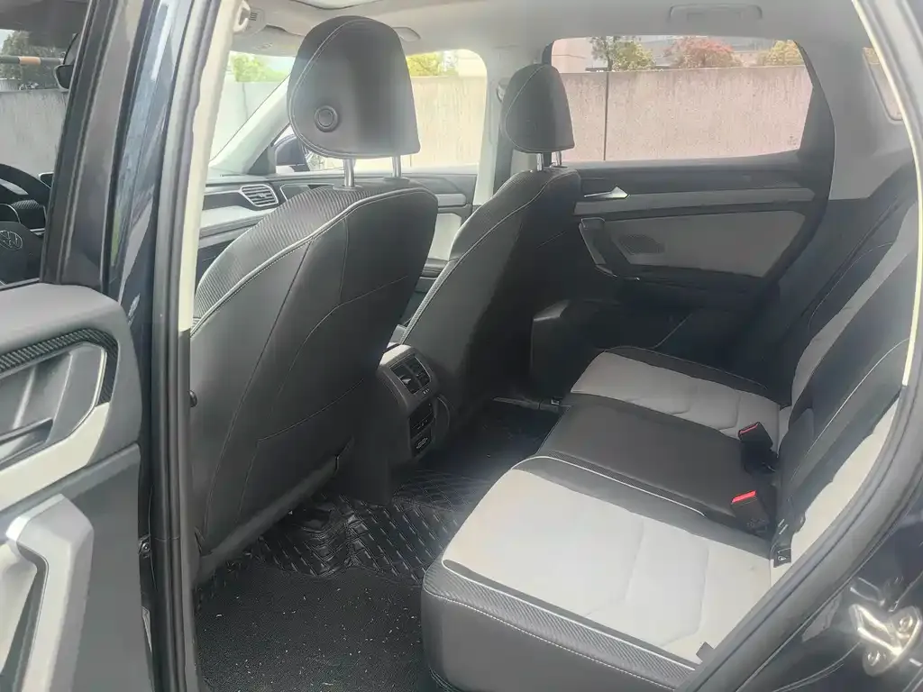 Volkswagen Tayron X 2023 из CN, фото 8