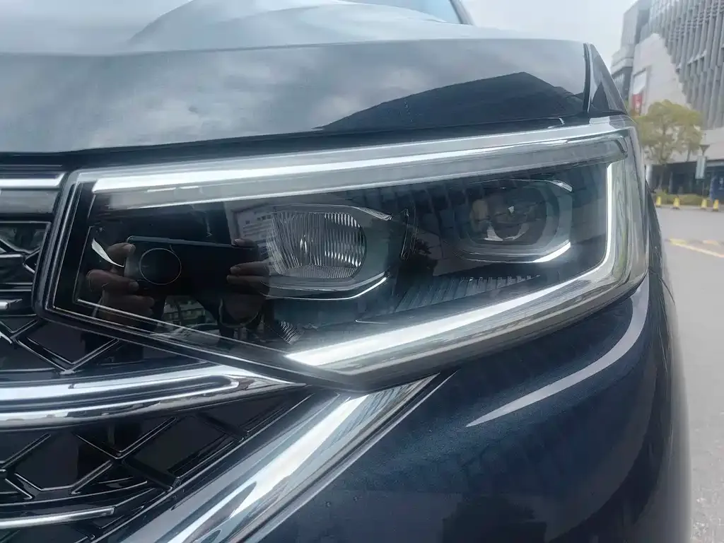 Volkswagen Tayron X 2023 из CN, фото 3
