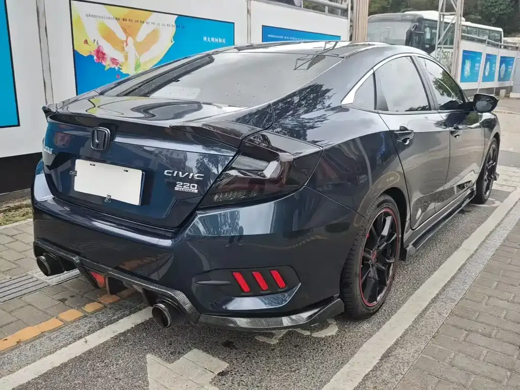 Honda Civic — фото 4