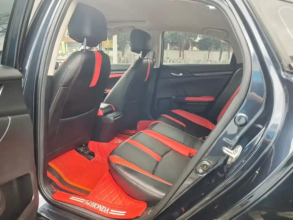 Honda Civic — фото 5