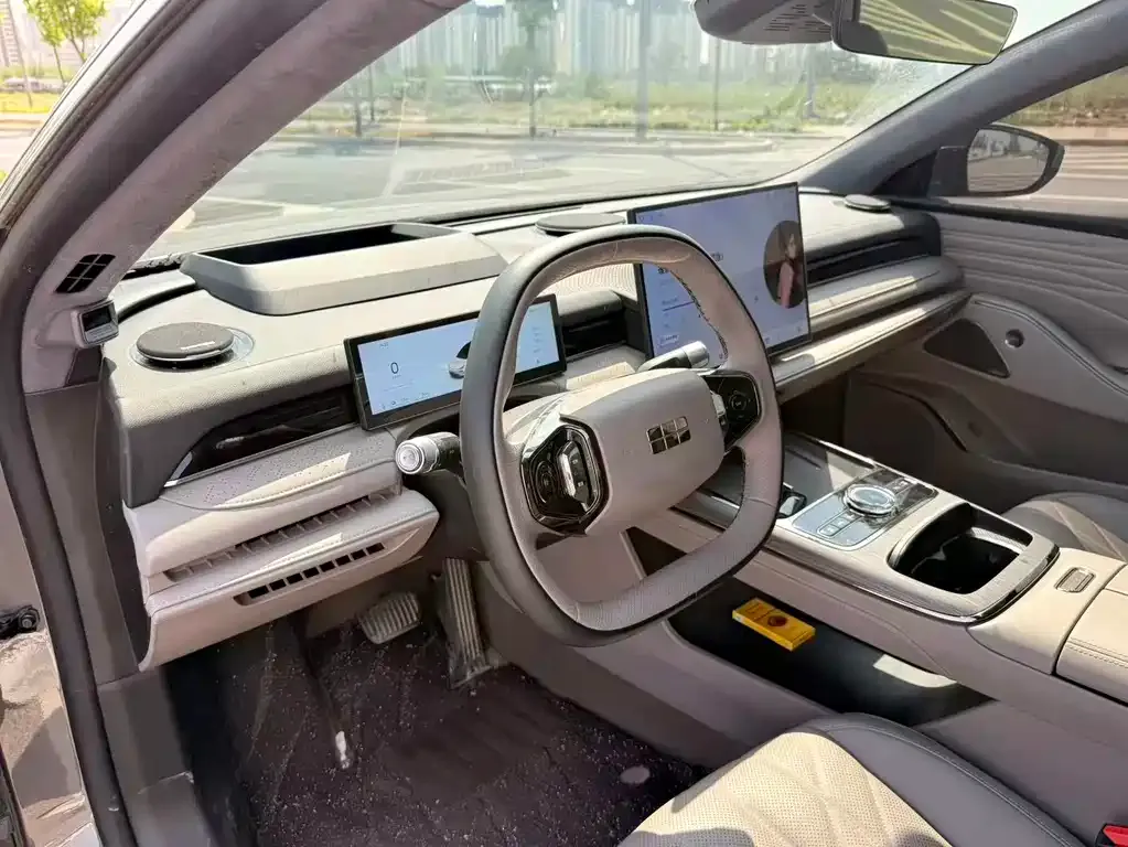 Geely Galaxy Xingyao 8 2025 из CN, фото 6