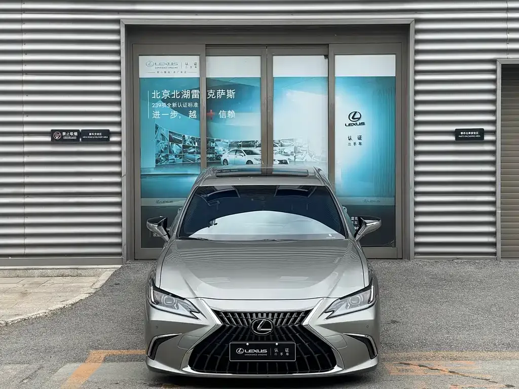 Lexus ES — фото 3