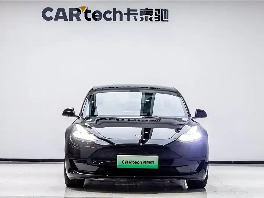 Tesla Model 3 — фото 2