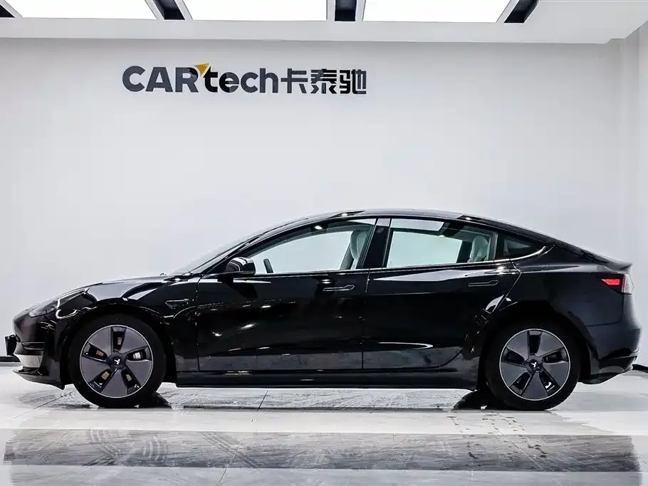 Tesla Model 3 — фото 3