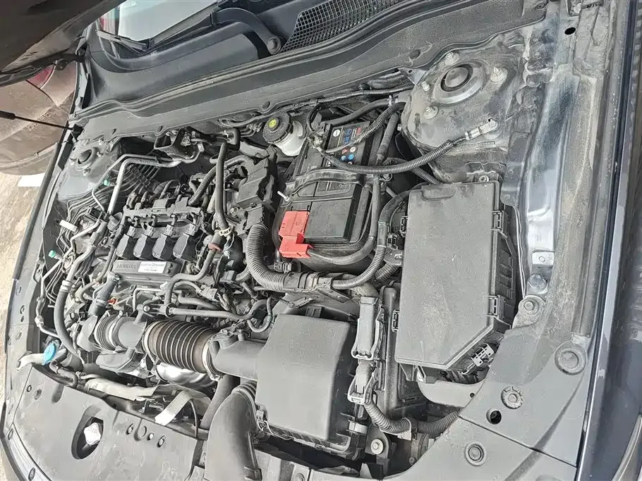 Honda Accord — фото 5