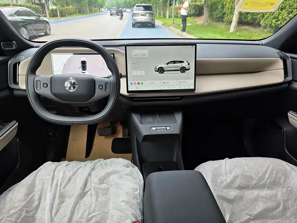 Volvo XC70 Plug-in Hybrid 2026 из CN, фото 4