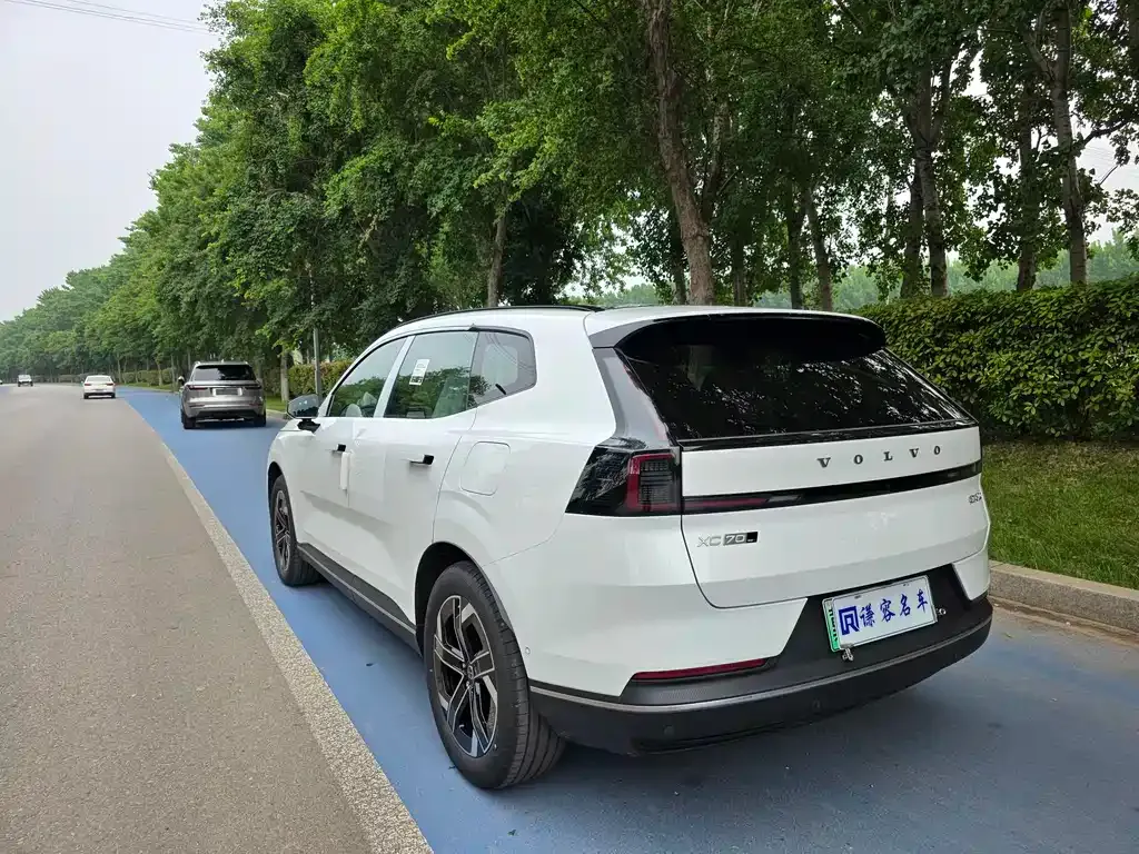Volvo XC70 Plug-in Hybrid 2026 из CN, фото 10