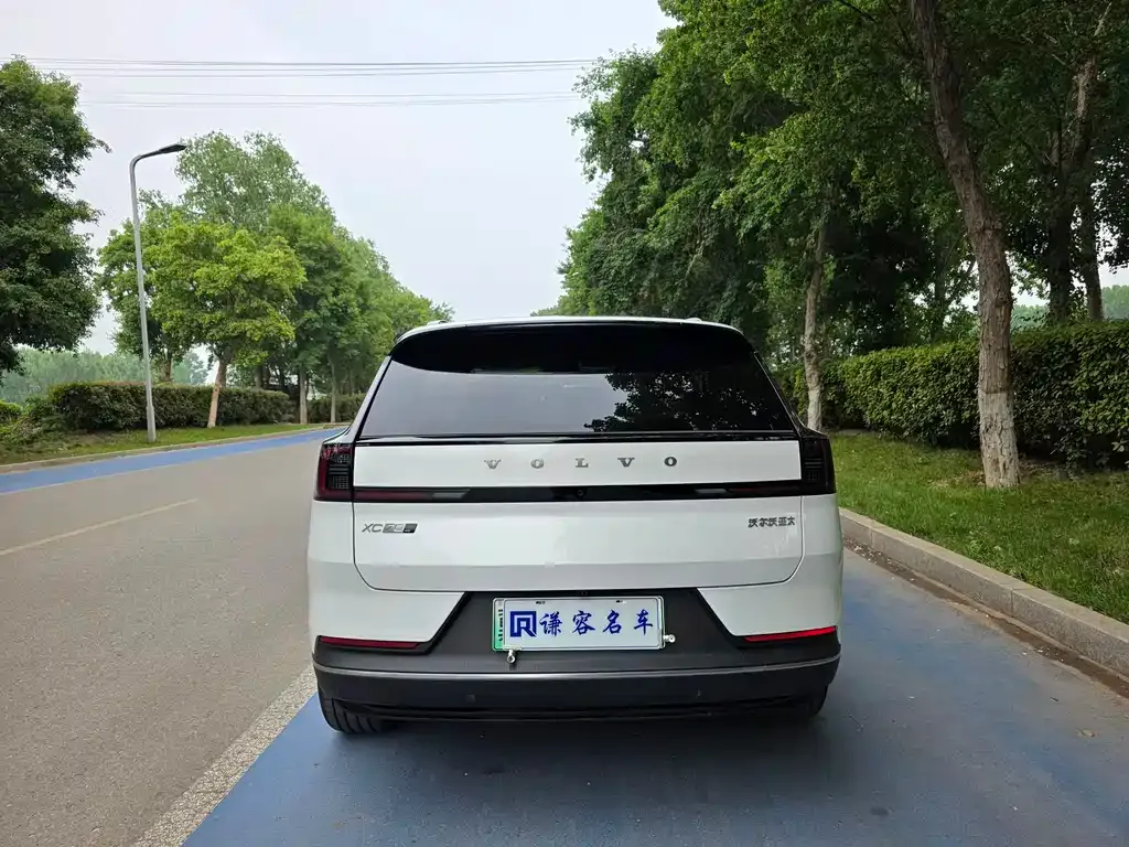 Volvo XC70 Plug-in Hybrid 2026 из CN, фото 9