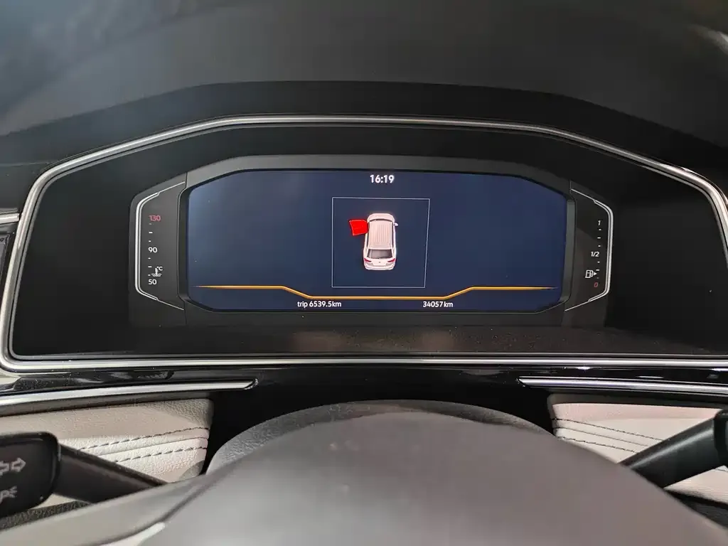 Volkswagen Tiguan L 2022 из CN, фото 2