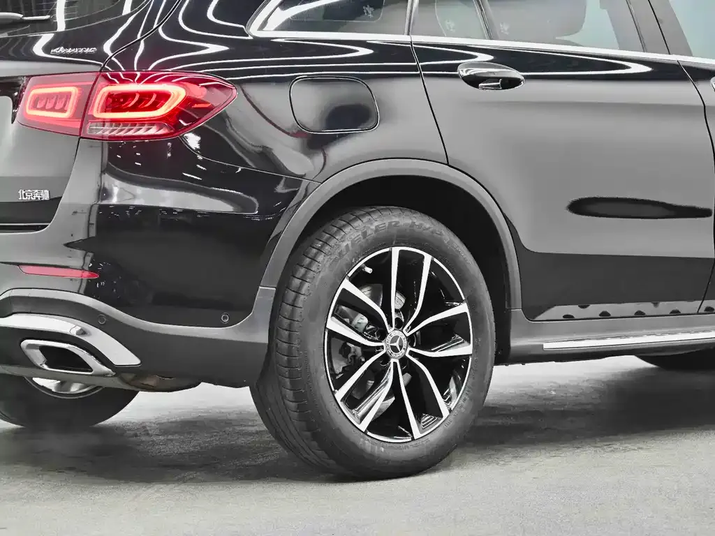 Mercedes-Benz GLC — фото 8