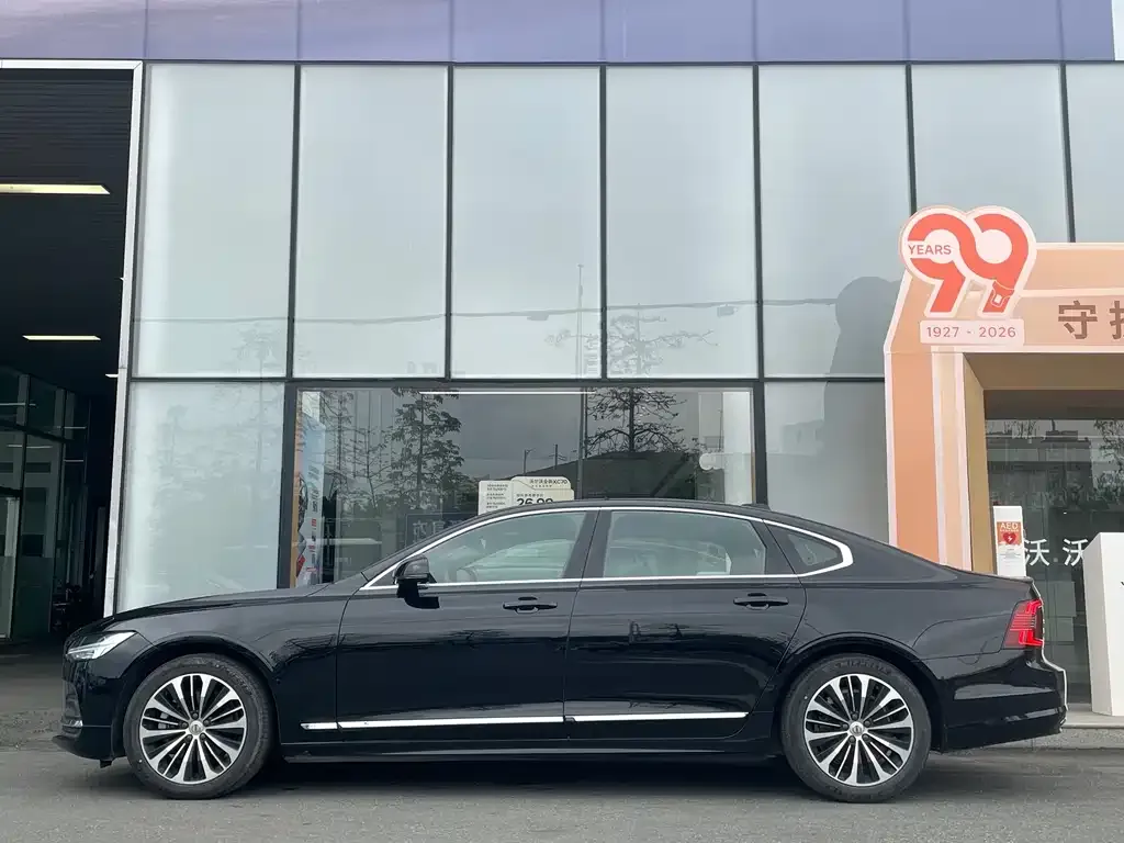 Volvo S90 2024 из CN, фото 4