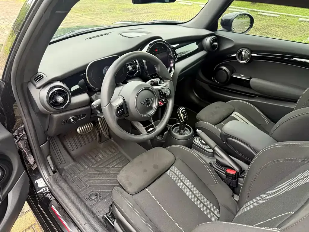 MINI Cooper (3-door) — фото 10