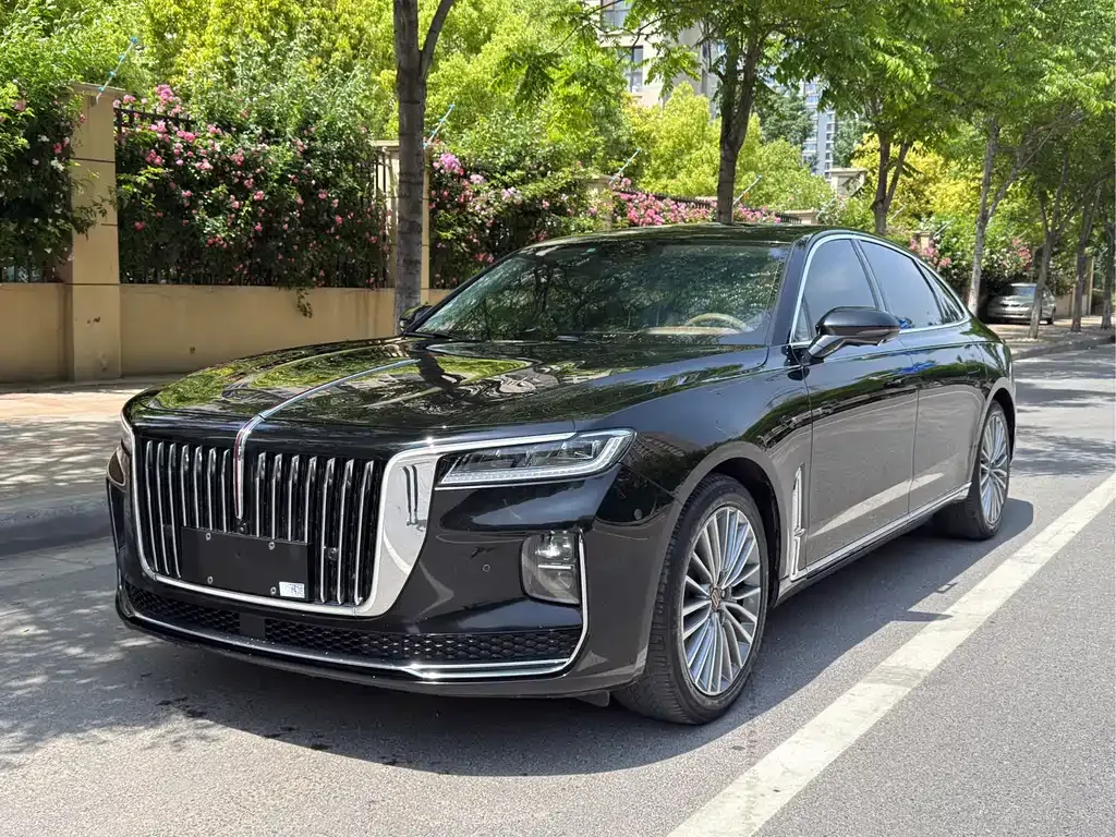 Hongqi H9 — фото 1