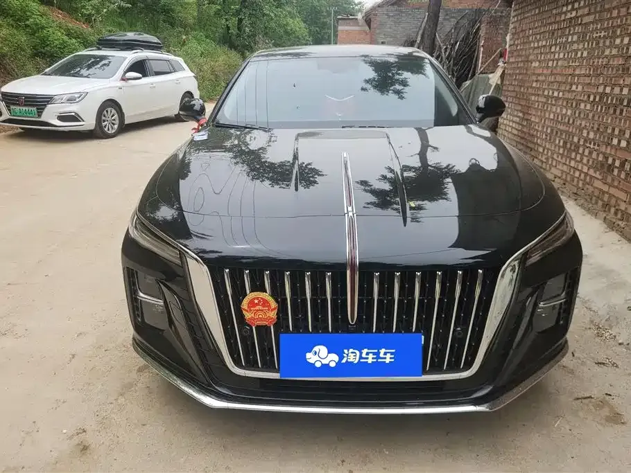 Hongqi H5 — фото 2