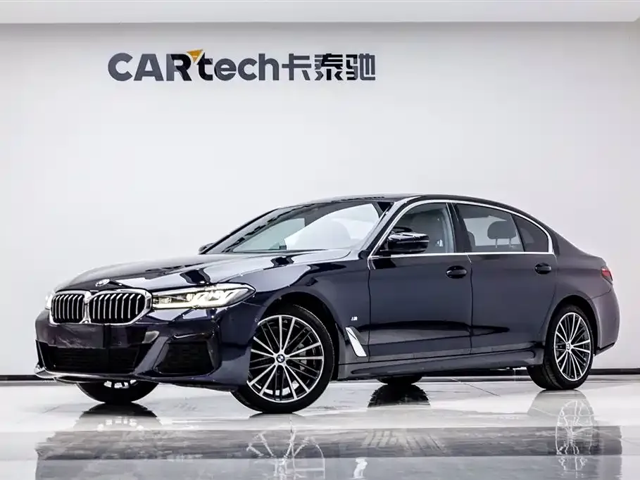 BMW 5 Series 2023 из CN, фото 1