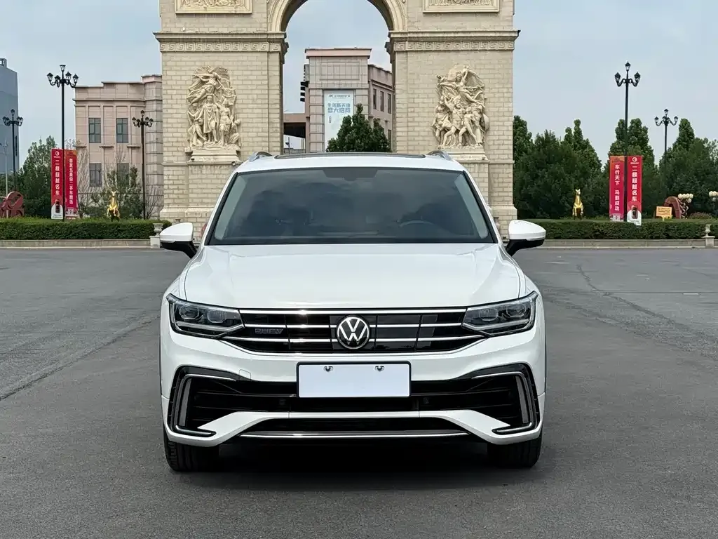 Volkswagen 途观L插电混动 2023 из CN, фото 3