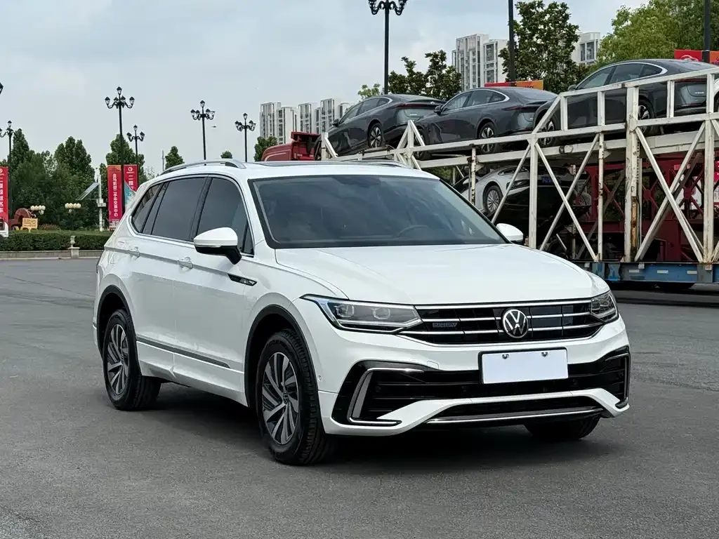 Volkswagen 途观L插电混动 2023 из CN, фото 6