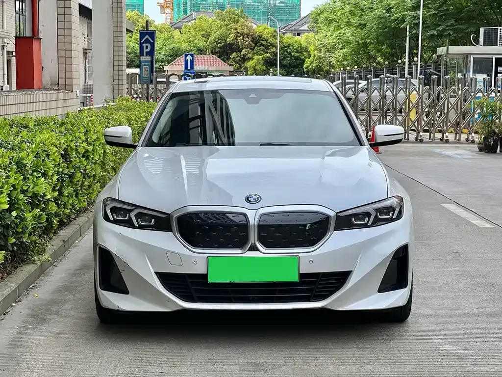 BMW i3 — фото 10