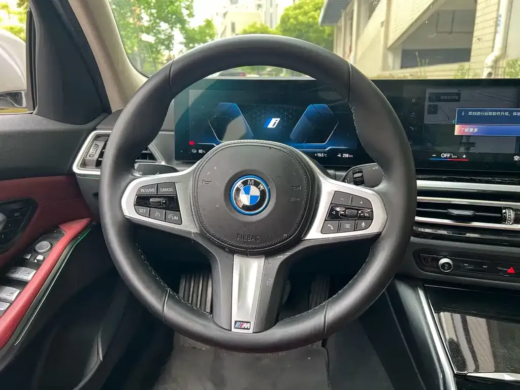 BMW i3 — фото 7