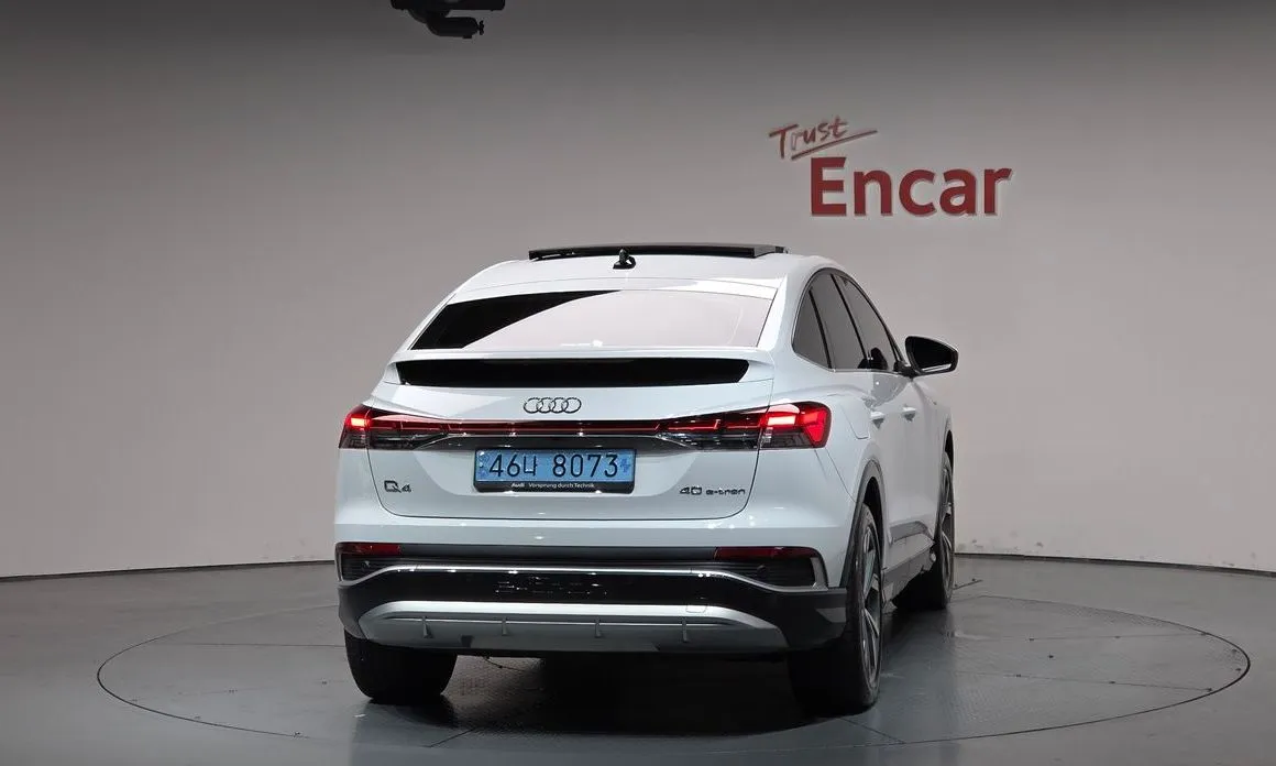 Audi Q4 e-tron 2023 из KR, фото 3