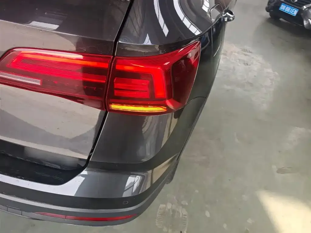 Volkswagen Tharu — фото 3