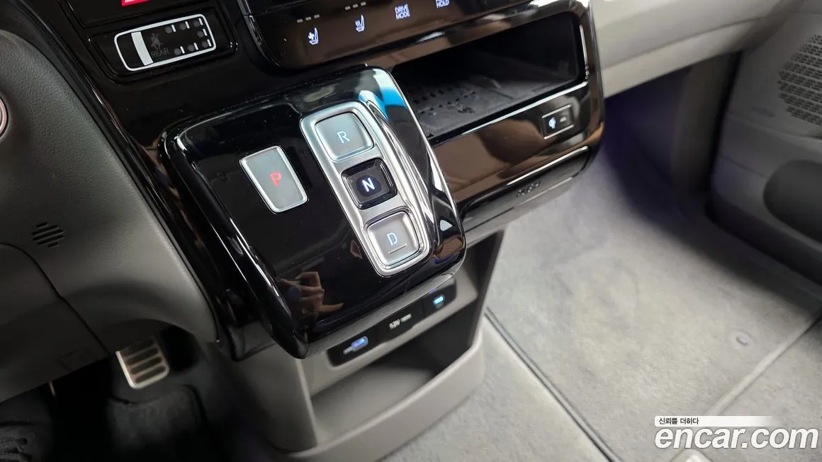 Hyundai Staria 2025 из KR, фото 6