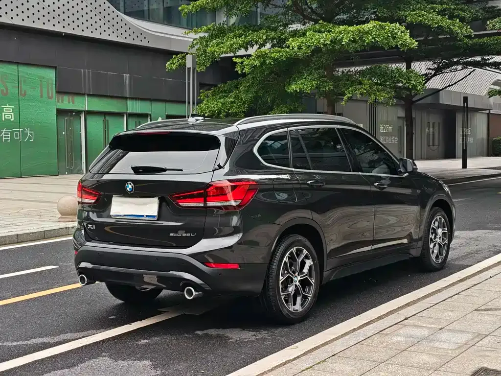 BMW X1 — фото 10