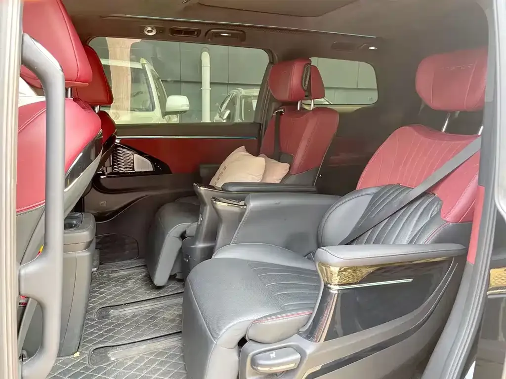 GAC Motor Trumpchi M8 — фото 2