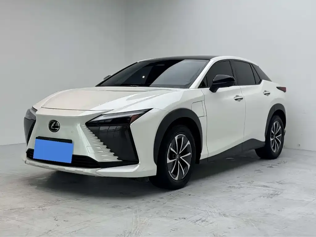Lexus RZ
