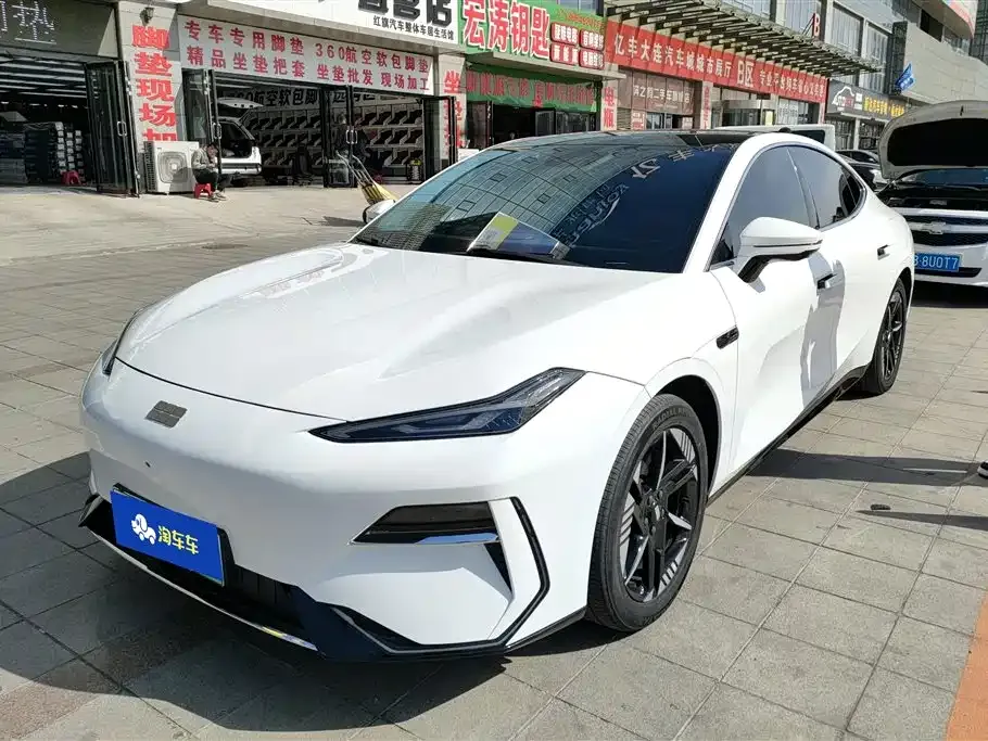 Geely Galaxy E8