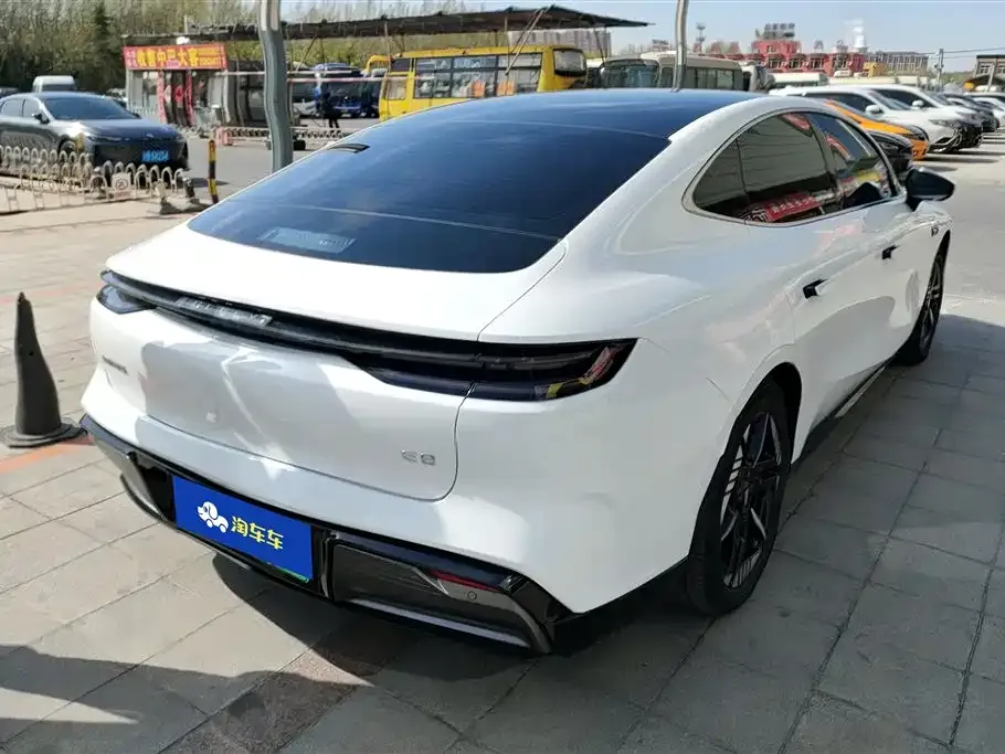 Geely Galaxy E8 2024 из CN, фото 5